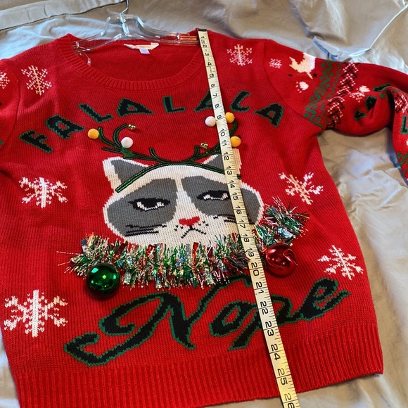 No Boundaries Angry Cat Christmas Sweater - Picture 4 of 5